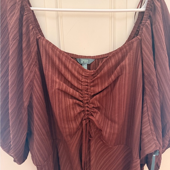 Elegant Brown Maxi Dress - Picture 3 of 6